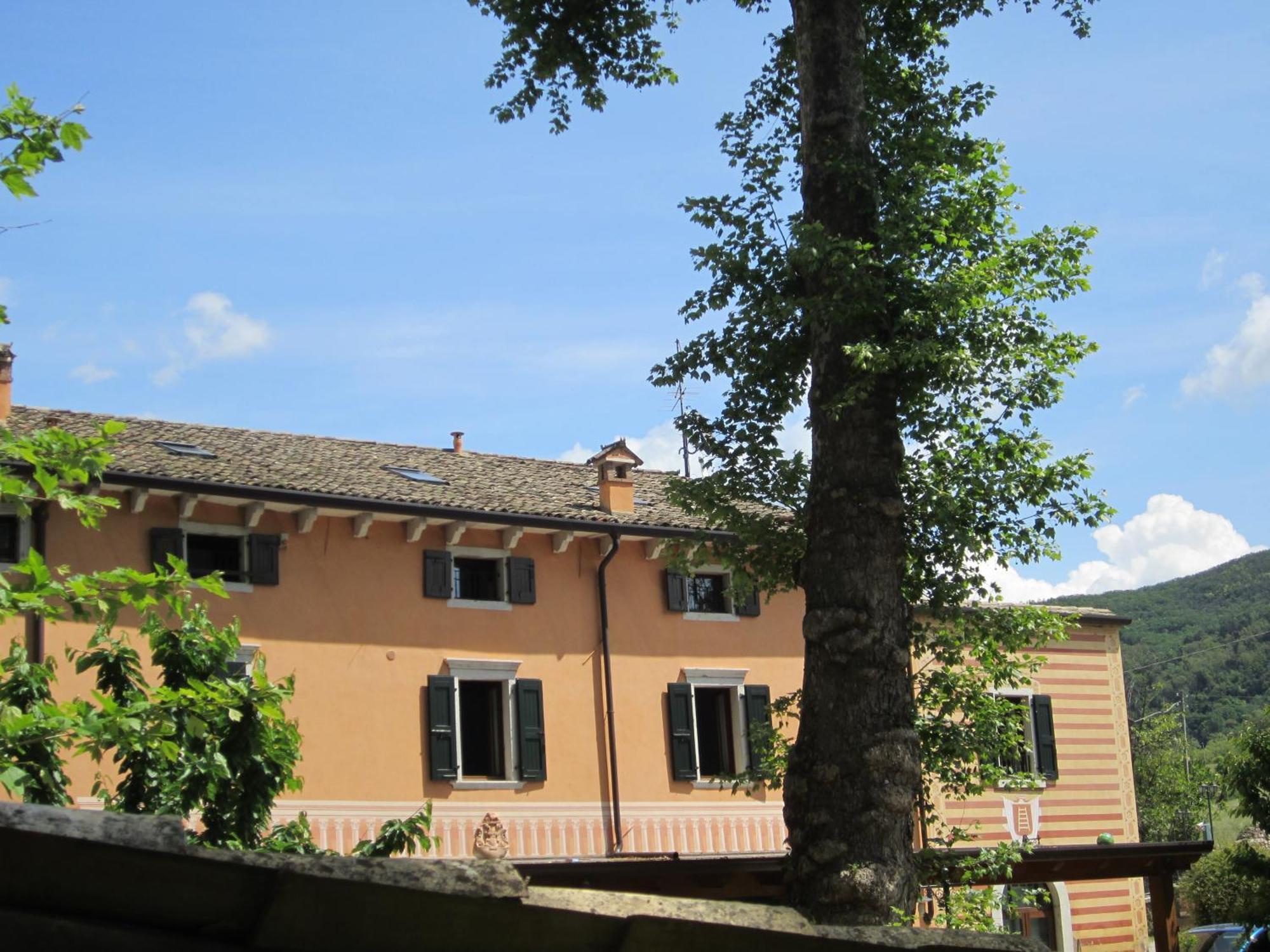 Al Platano Hotel Caprino Veronese